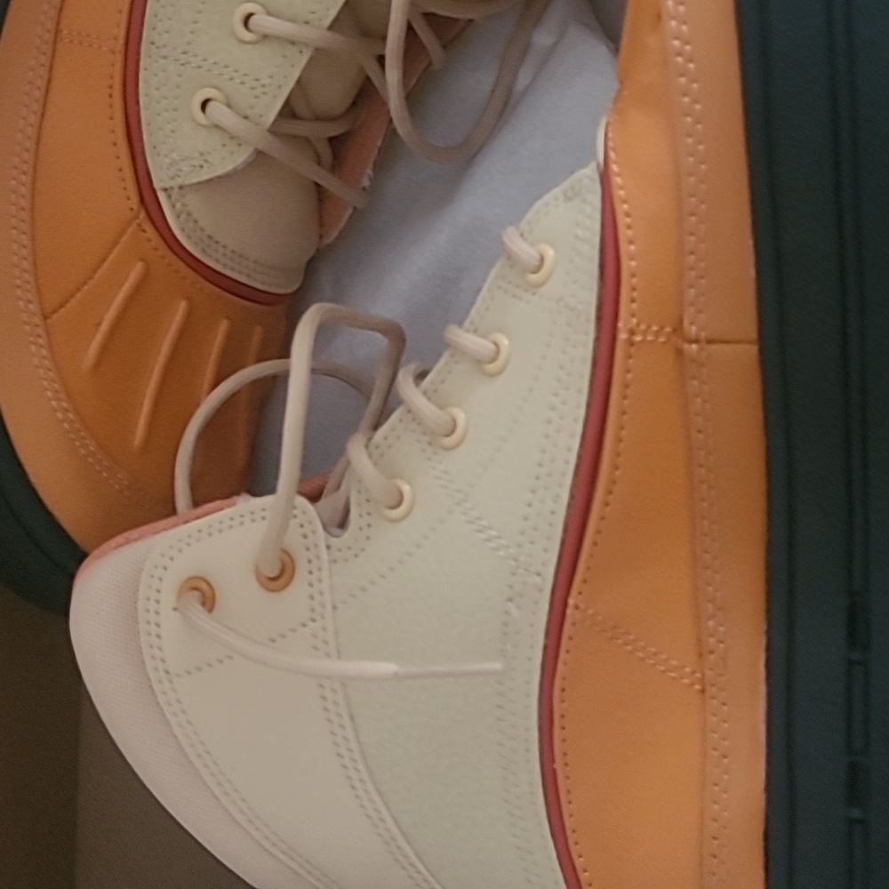 Boys boots